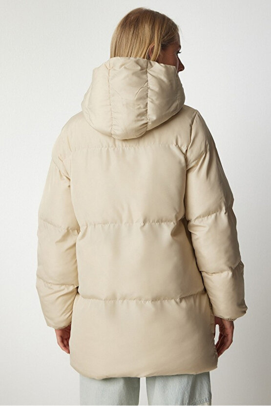 Kadın Oversize Şişme Mont Kapüşonlu - 4 Cep Detaylı Fermuarlı Kışlık Günlük Mont