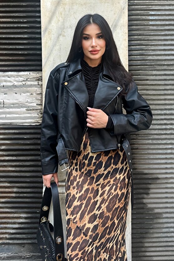 Kemerli Oversize Crop Siyah Deri Ceket