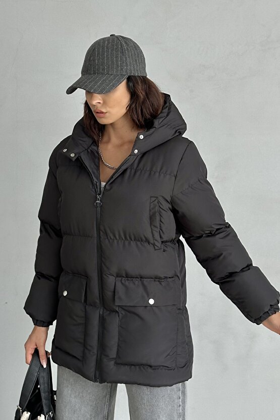 Kapüşonlu Oversize Kadın Siyah Şişme Mont - 4 Cep Detaylı