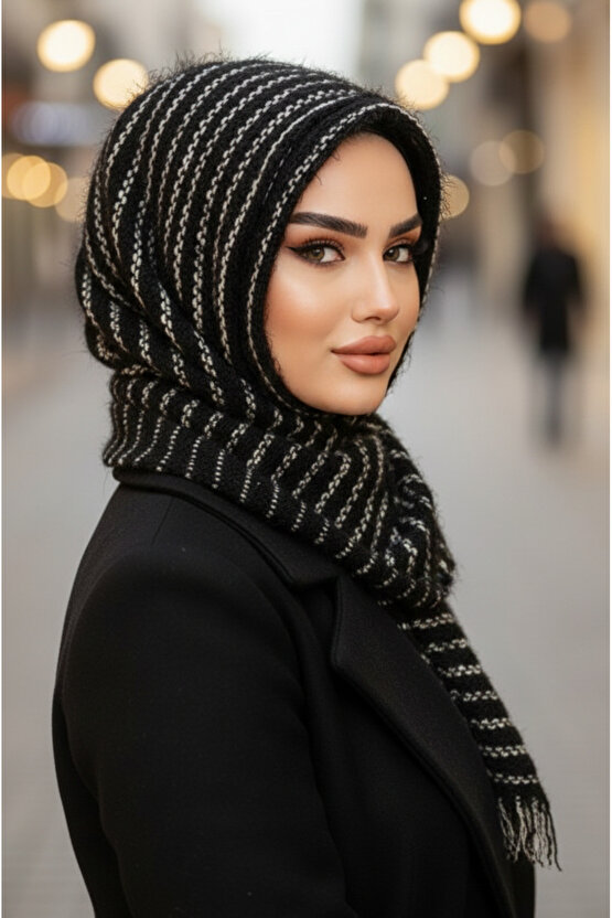 Siyah Beyaz Kapüşonlu Kışlık Çıtçıtlı Şal