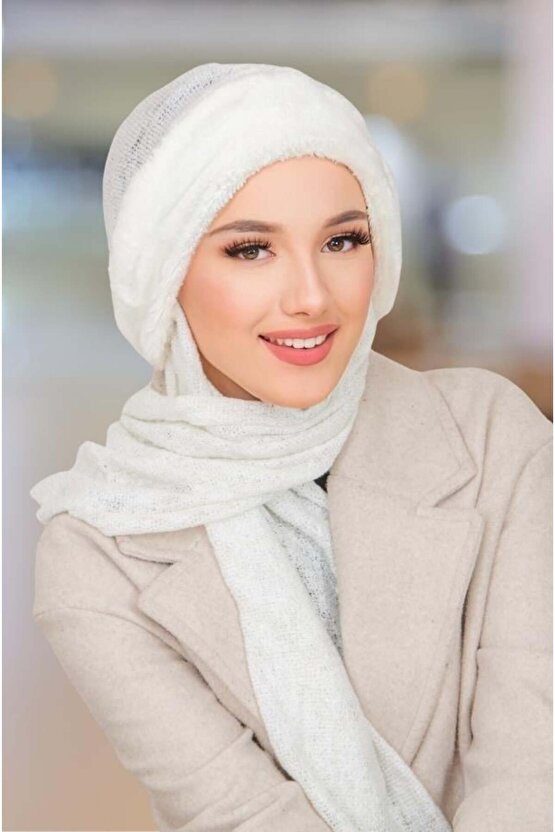 Beyaz Triko Kürklü Kelebek Bone Şal