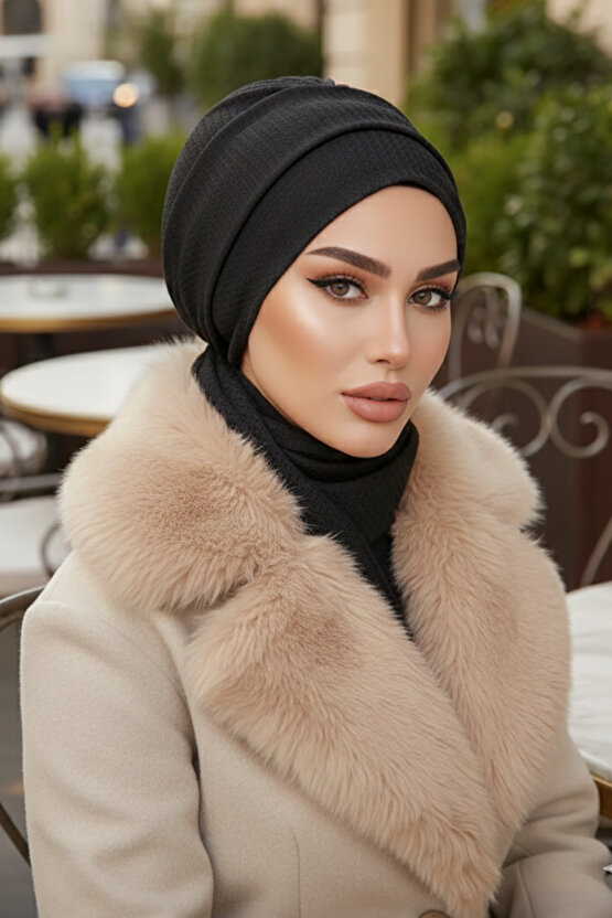 Siyah Triko Atkılı Tesettür Bone