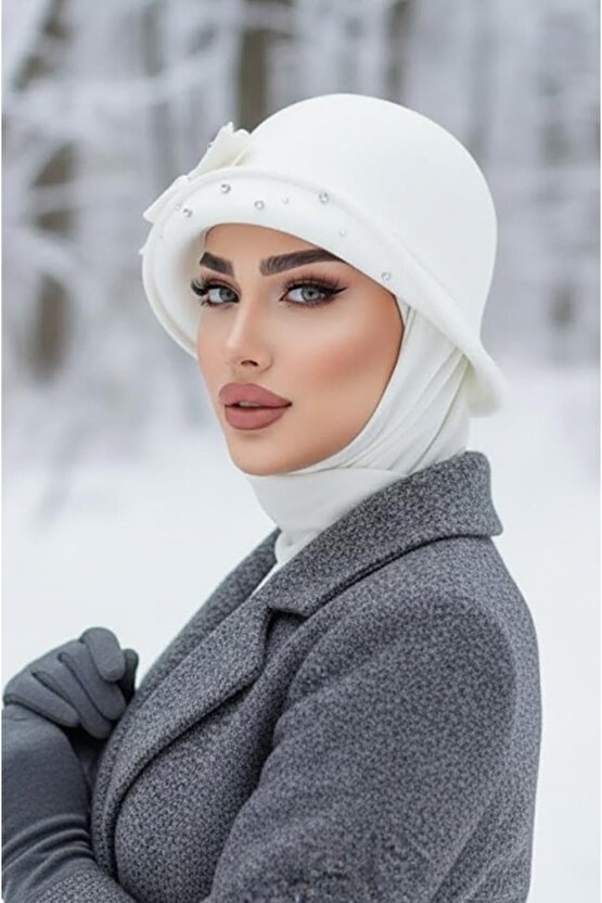 Kırık Beyaz Taş Detay Vintage Şapka