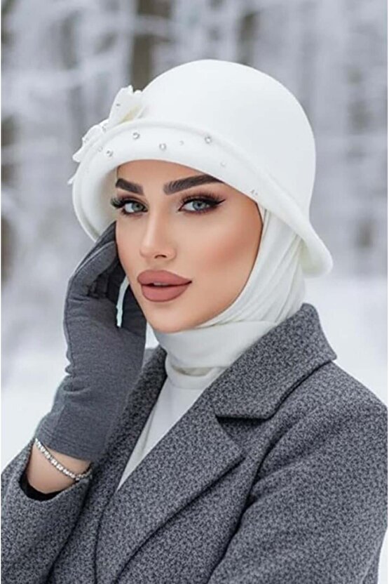 Kırık Beyaz Taş Detay Vintage Şapka