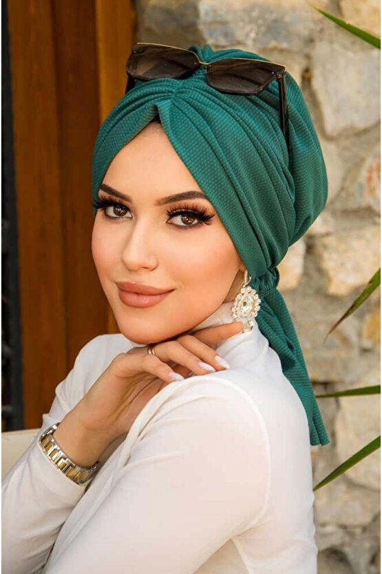 Zümrüt Tokalı Bone