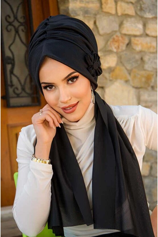 Siyah Çiçekli Pratik Şal