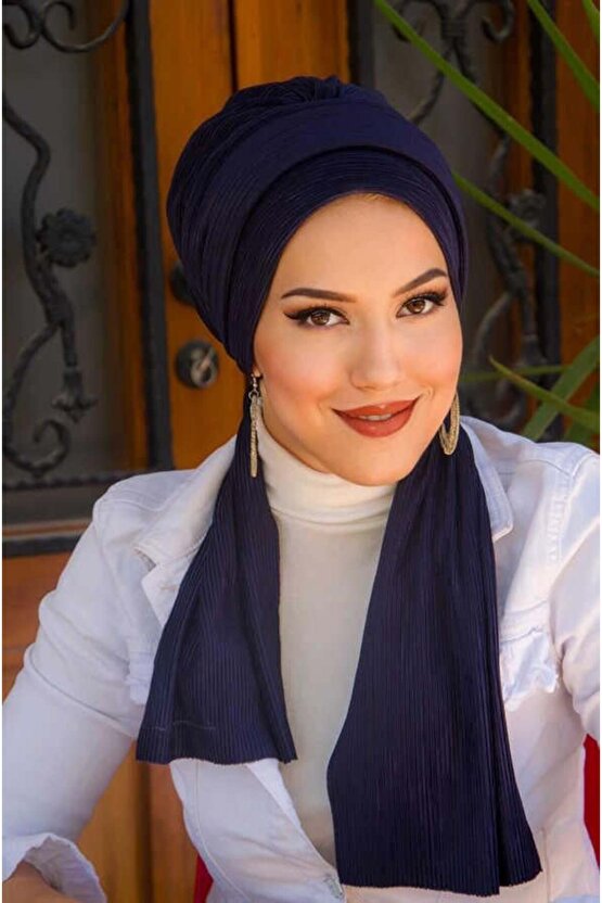 Lacivert Piliseli Atkılı Bone