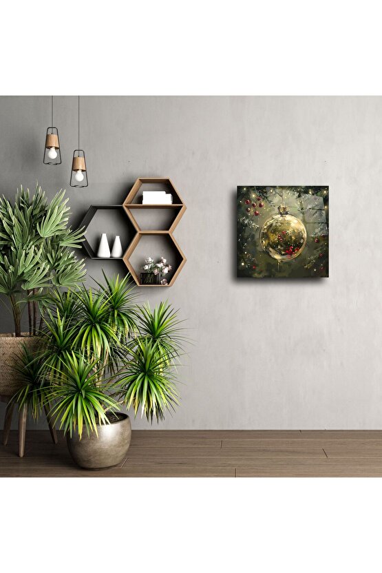 Yılbaşı Temalı Işıltılı Altın Cam Süslemeli Çam Dalı Desenli Dekoratif Cam Tablo