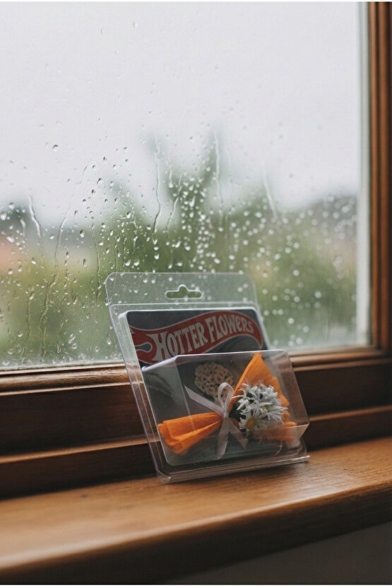 Minik Buket Beyaz Papatyalı Buket