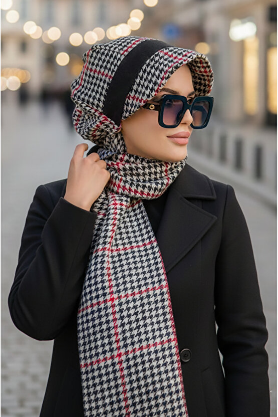 Kırmızı Kazayağı Atkılı Şapka - 30300