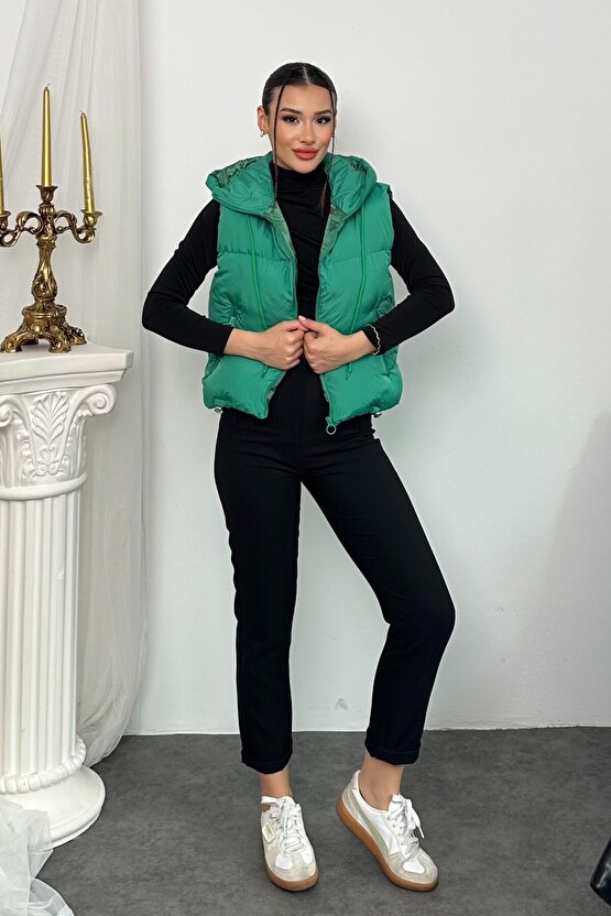 Kadın Kapüşonlu Kısa Şişme Yelek – Dolgulu, Kışlık, Spor Günlük, Su itici