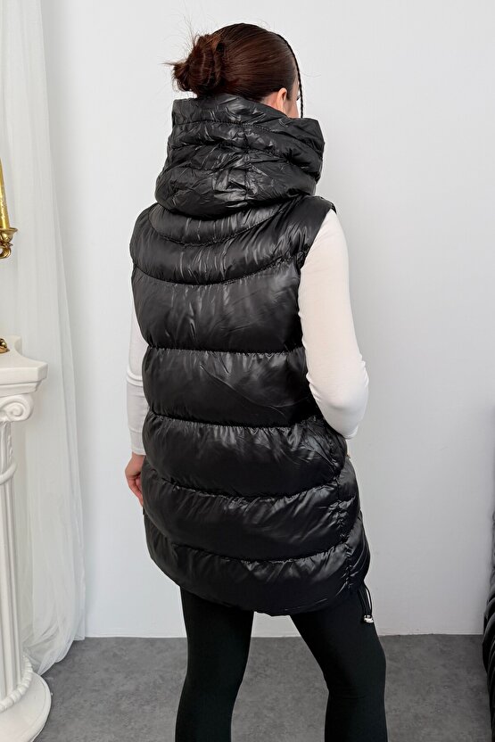 Kadın Uzun Siyah Kapüşonlu Şişme Yelek – Astronot Yaka, Su Geçirmez, Oversize