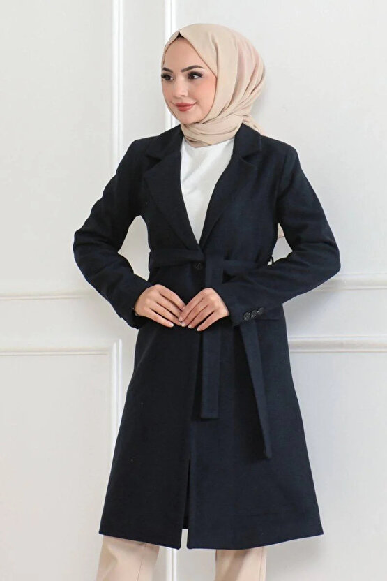Kadın Kaşe Kaban – Uzun Boy Kruvaze Yaka, Kuşaklı Tesettür Kışlık Kaban, Astarlı Şık Yünlü Dokuma Ov