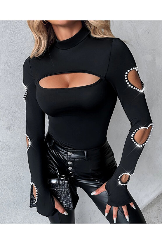 Kadın Uzun Kollu Yarı Balıkçı Yaka Pencere Detaylı Kolları Kalp Desen Taşlı Viskon Bluz