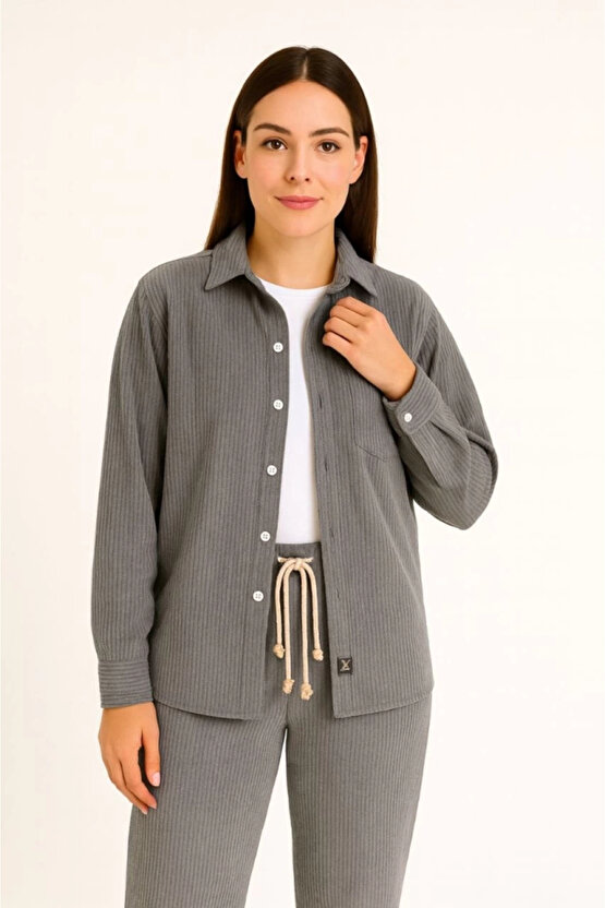 Kadife Oversize Takım – Gömlek Ve Pantolon İkili Set Füme Corduroy Şıklığı, Rahat Ve Zarif Duruş Yum