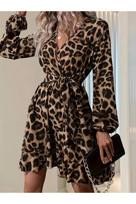 EQURİ Kadın Uzun Kollu Kruvaze Yaka Belden Kuşaklı çapraz Kesim Detaylı Leopar Modal Mini Elbise