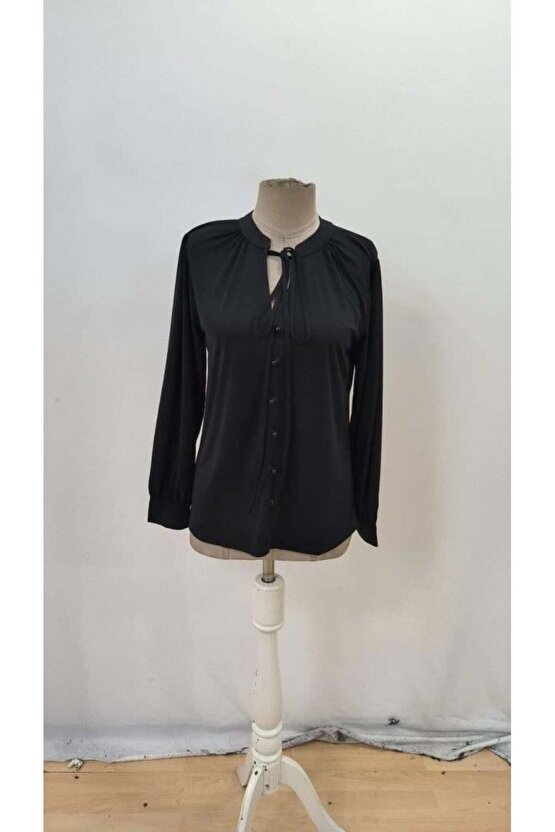 Kadın Uzun Kollu Yakalı Yakadan Bağcıklı Düğmeli Sandy Bluz