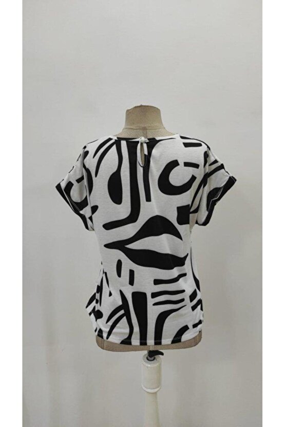 Kadın Kısa Kollu Yuvarlak Yaka Desenli Süprem Bluz