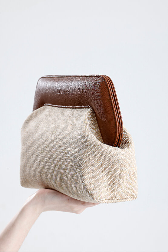 Heybes Kadın Kahverengi Çerçeveli Kendinden Desenli Jüt Clutch El Çantası