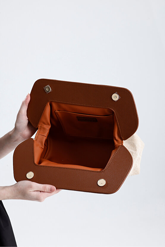 Heybes Kadın Kahverengi Çerçeveli Kendinden Desenli Jüt Clutch El Çantası