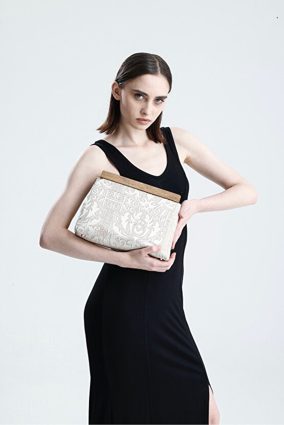Heybes Kadın Krem Otantik Desen Clutch Çanta