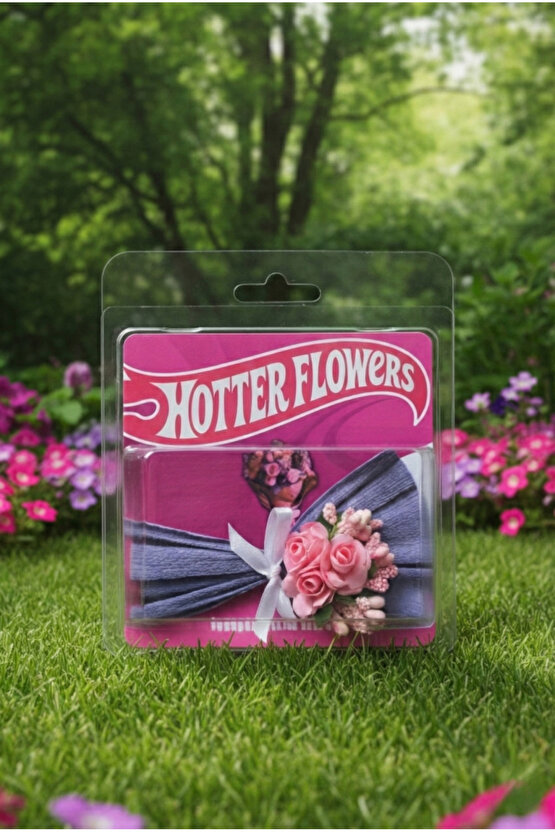 Sevgililer GünüYıl Dönümü İçin Farklı Hediye Minik Pembe Gül Buketi