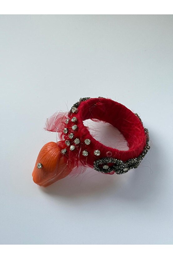 Cemil İpekçi yaz defilesi özel tasarım bilezik 1