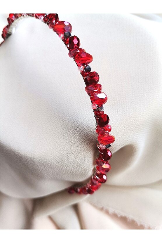 Kırmızı Kristal Taç