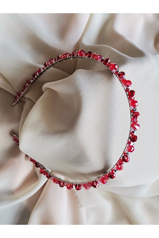 Kırmızı Kristal Taç