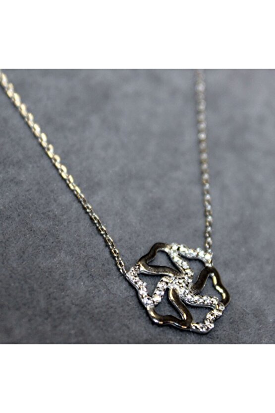 Kalpli Kar Tanesi Kolye