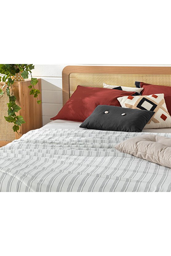 Fine Lines Ipliği Boyalı Viskon Tek Kişilik Pike 150x220 Cm Lacivert - Beyaz