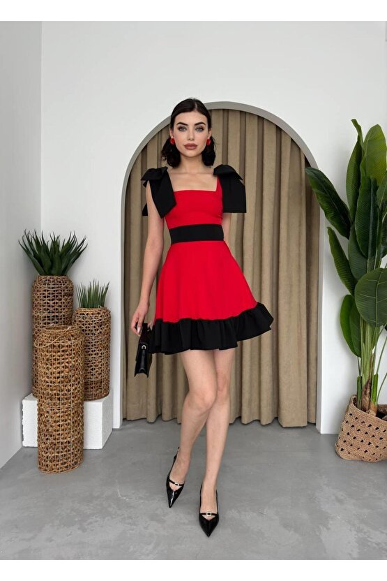 Miron Omuz Fiyonklu Elbise