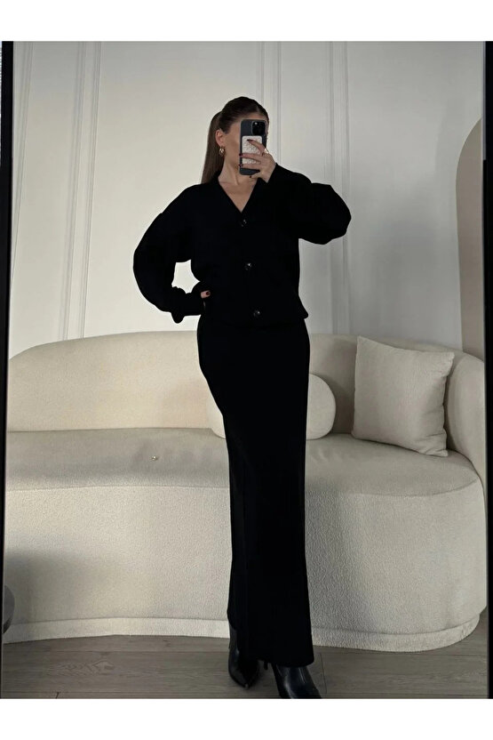 V Yaka 3 Düğmeli Hırka Takım Triko İkili Etekli - Siyah