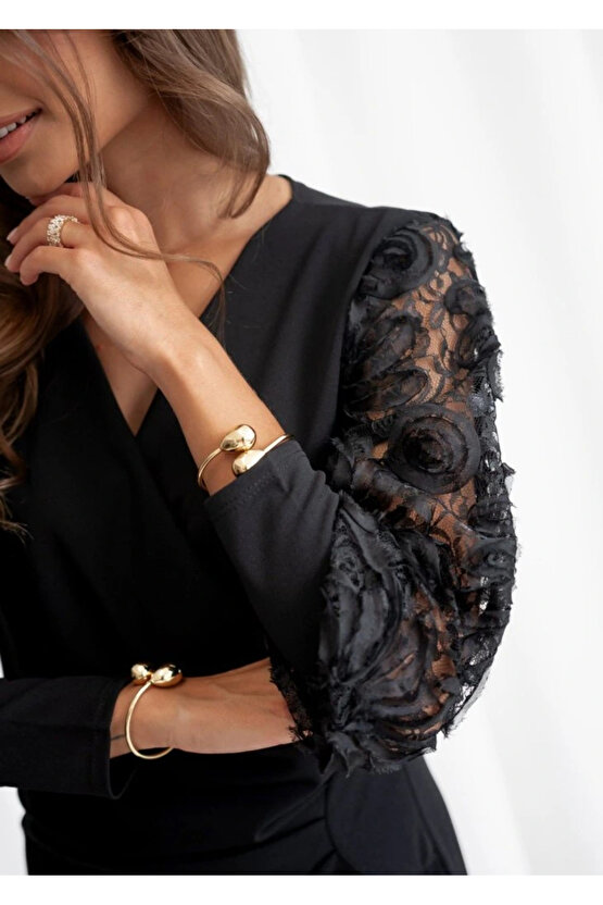 Kadın Uzun Kollu Kruvaze Yakalı önden çapraz Detaylı Kolları çiçek Dantel Detaylı Mini Ithal Krep El