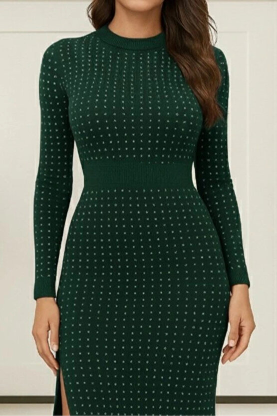 Kadın Uzun Kollu Bisiklet Yaka Taşlı Midi Kadife Elbise