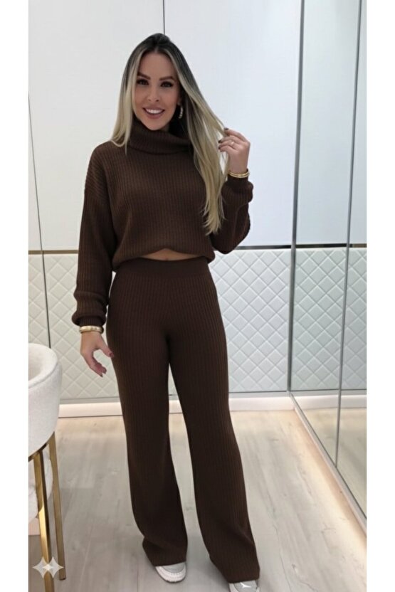 Turega Style Kadın Uzun Kollu Balıkçı Yaka Kısa Triko Bluz Ve Pantolon Ikili Takım