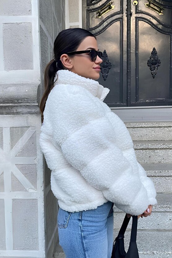 Kadın Oversize Beyaz Teddy Peluş Şişme Mont – Kışlık Sherpa Puffer Ceket