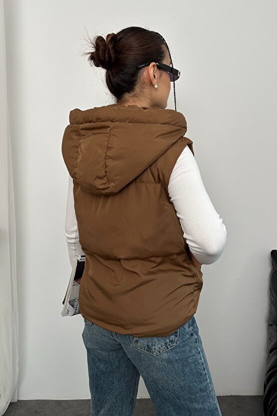 Kadın Kapüşonlu Kısa Şişme Yelek – Dolgulu, Kışlık, Spor Günlük, Su itici