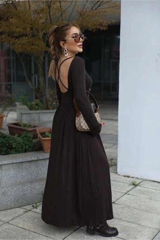 Kadın Kayık Yaka Sırt Dekoltesi Ve Yırtmaç Detay Maxi Boy Elbise