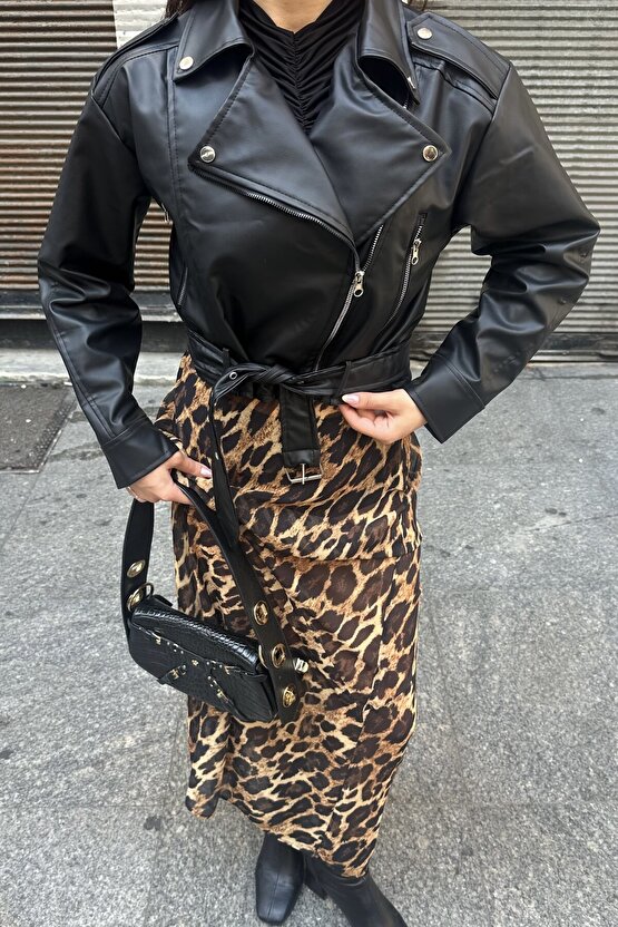 Kemerli Oversize Crop Siyah Deri Ceket