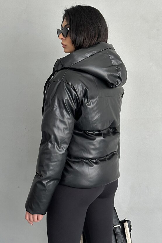 Kadın Siyah Deri Kapüşonlu Şişme Mont - Oversize