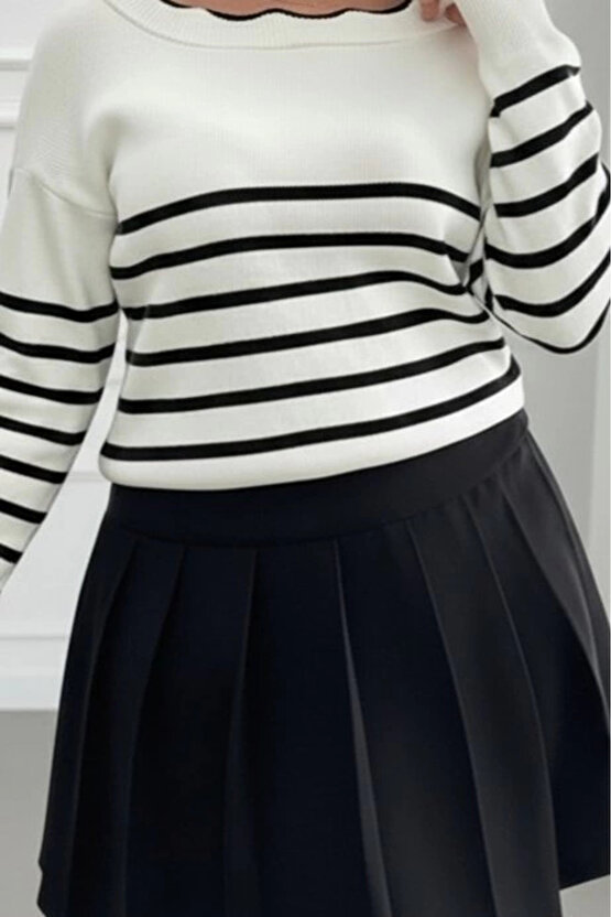 Kadın Beyaz Sırt Bağlama Detaylı çizgi Desen Triko Bluz