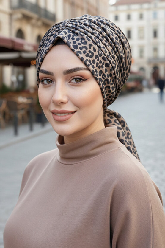 Vizon Siyah Leopar Desen Tokalı Bone