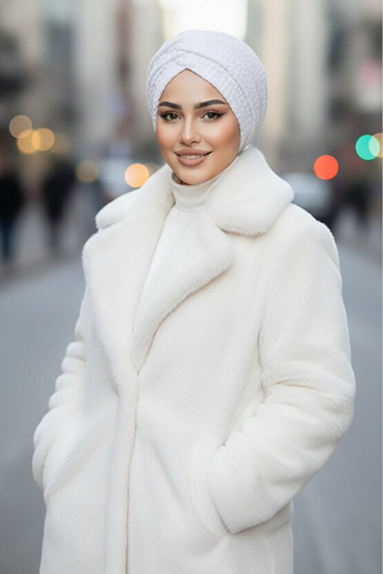 Beyaz Kabartma Desen Büzgülü Salaş Bone