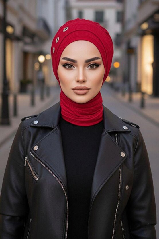 Bordo Metal Detaylı Atkılı Bone