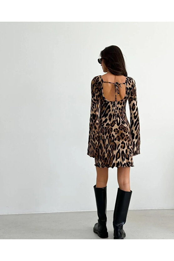 EQURİ Kadın Uzun Kollu Sırtı Açık Bağlamalı Leopar Desenli Kısa Dalgıç Elbise