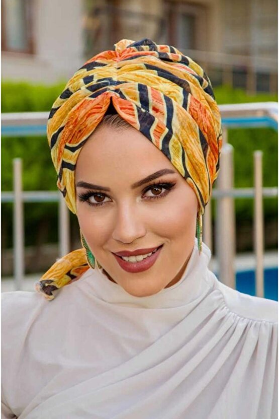 Turuncu Siyah Desen Tokalı Bone