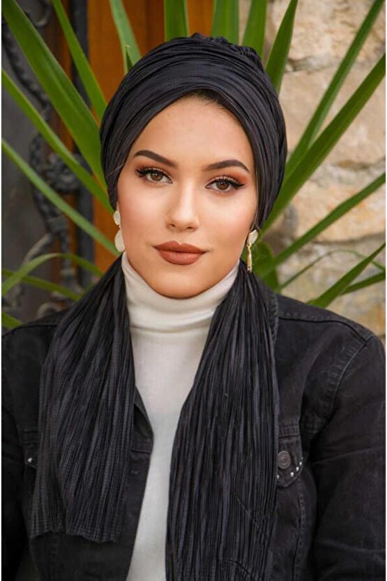 Siyah Piliseli Atkılı Bone