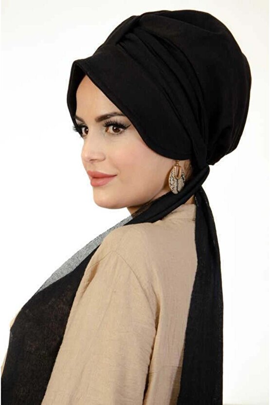 Siyah Şapkalı Bone