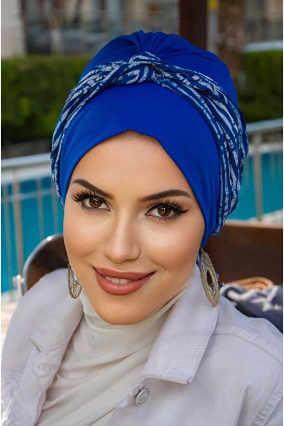 Saks Mavi Çizgili Burgu Bantlı Hazır Bone